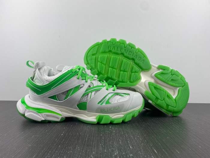 Ba*len*cia*ga track 8000027