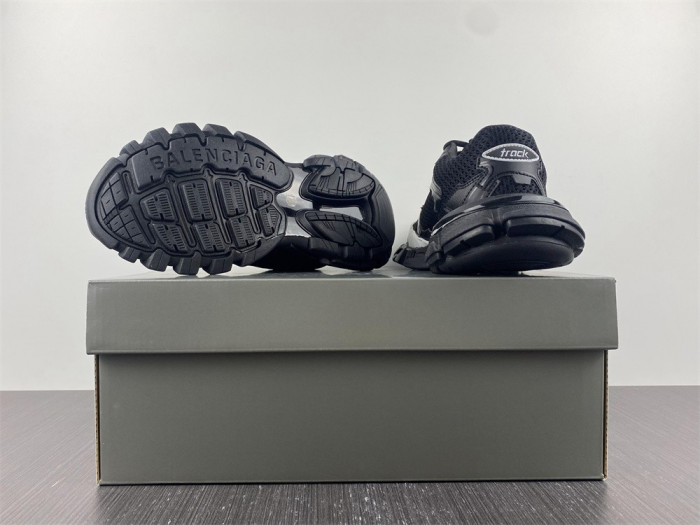 Ba*len*cia*ga track 8000032