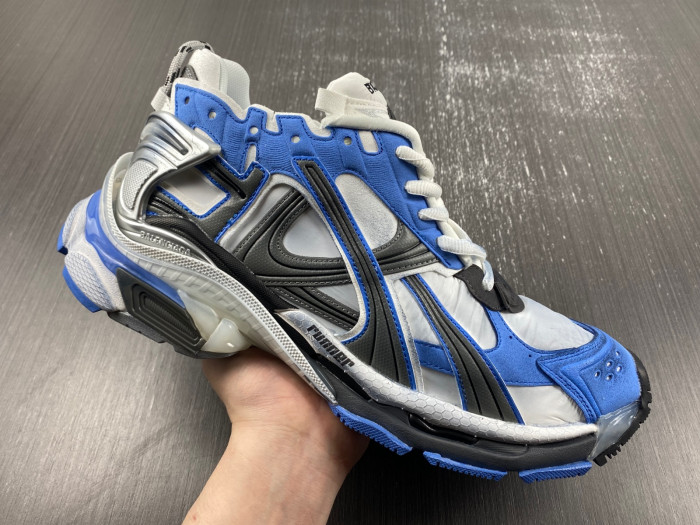 Ba*len*cia*ga runner sneaker
