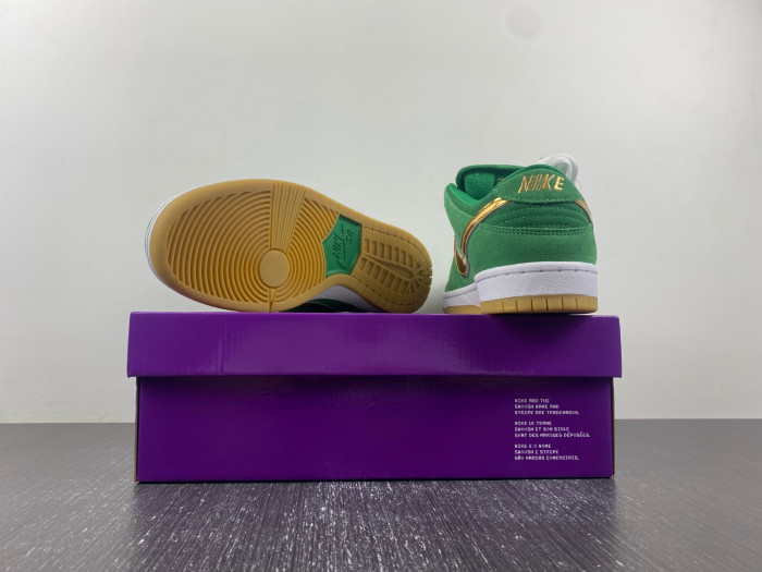 nike sb dunk low pro st. patrick