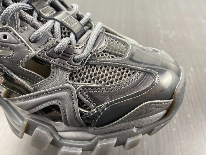 Ba*len*cia*ga track 8000004