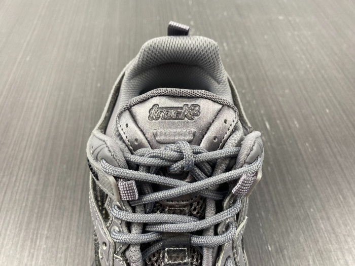 Ba*len*cia*ga track 8000004