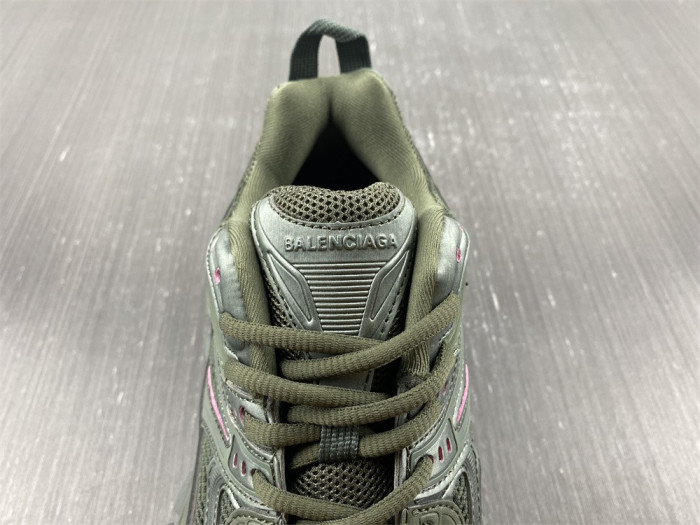 Ba*len*cia*ga defender 8000029