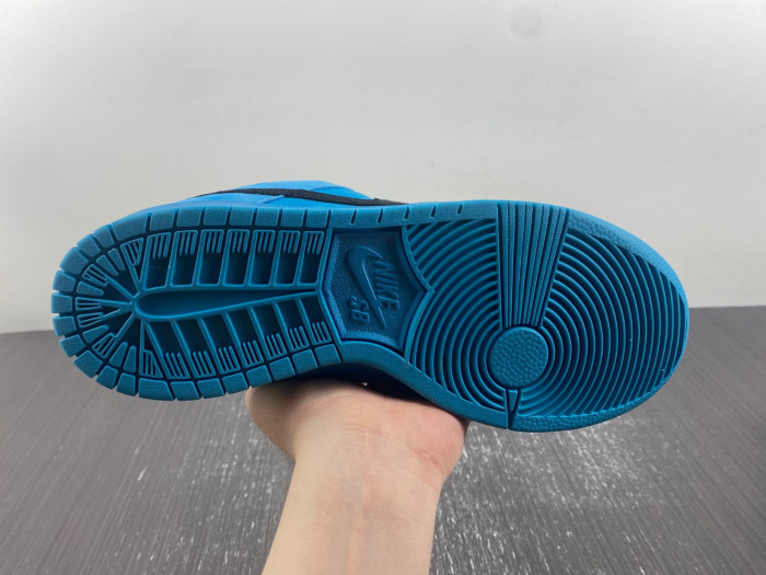 the powerpuff girls x nike sb dunk low “buttercup” ndl08301