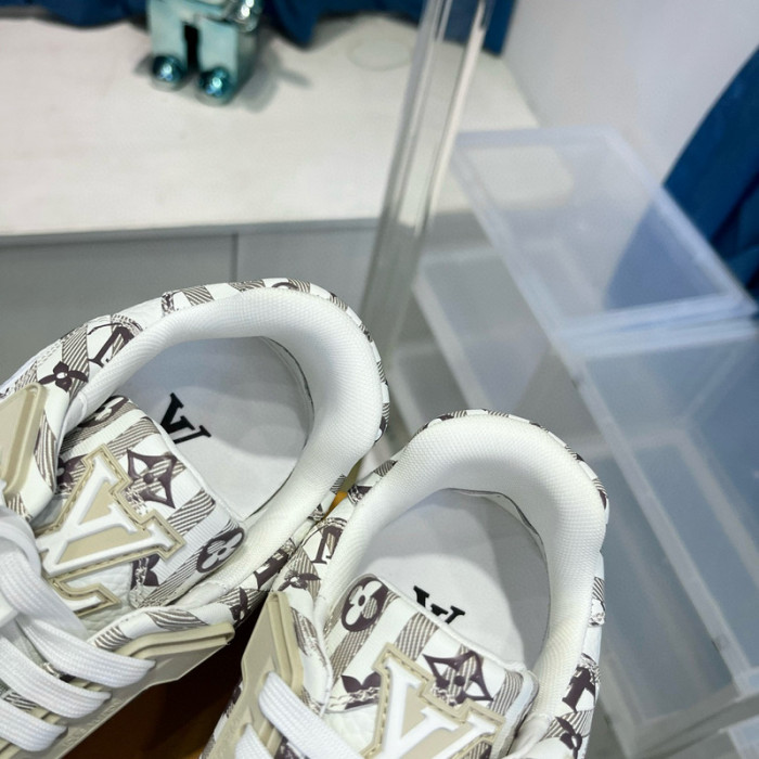 lv snekaers l0000266