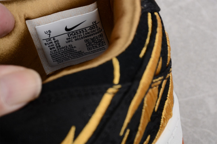 nike dunk low “year of the tiger” dq5351-001