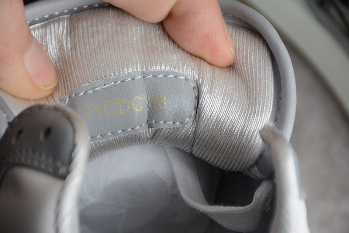 dio* sneakers t0000-040