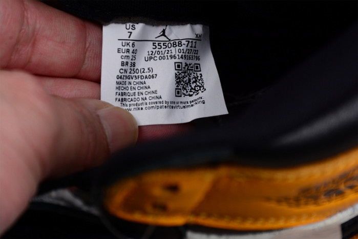 air jordan 1 high og “yellow toe” 555088-711
