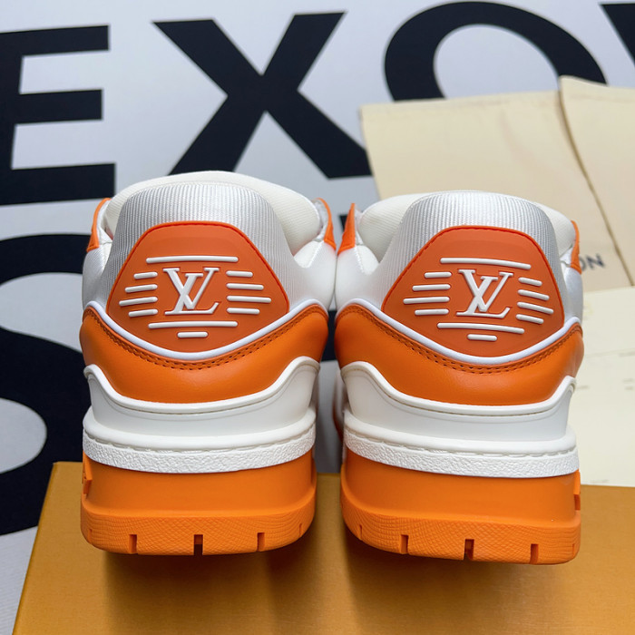 lv snekaers l0000121