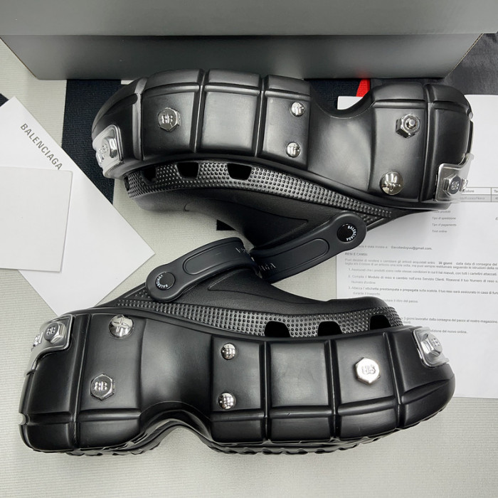 balenciag* sandal bs19