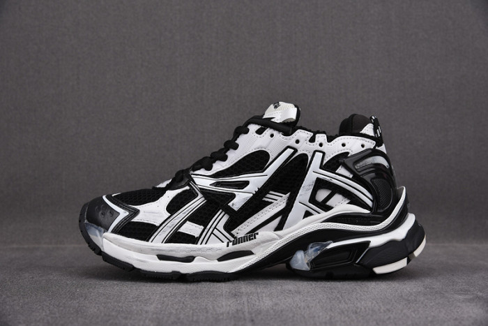 Ba*len*cia*ga runner sneaker w3rb2-9010
