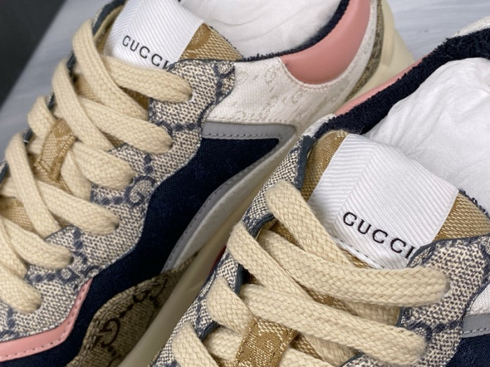 G*u*i* rhyton sneaker