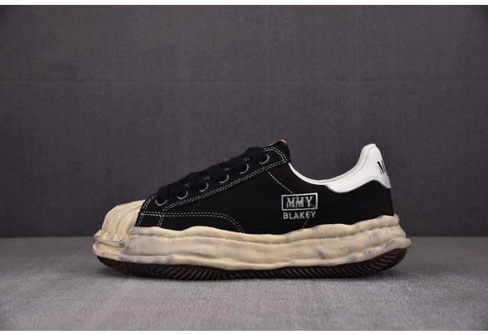 Ma*s*n mihara yasuhiro sneaker mmys43