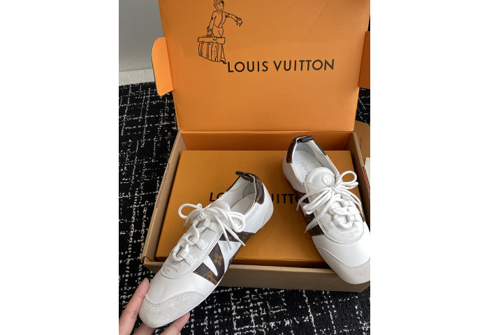 LV snekaers L0000576