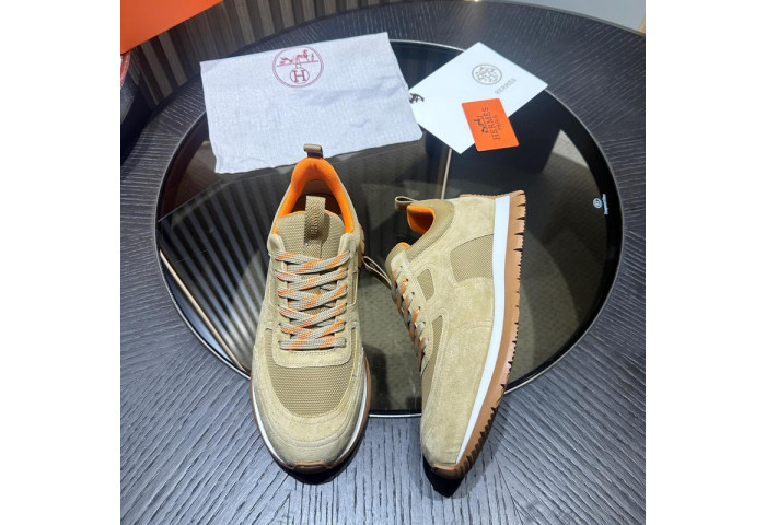 H**me5 snekaers hm051