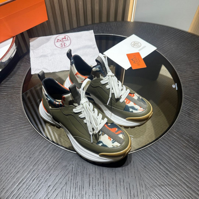 H**me5 snekaers hm048