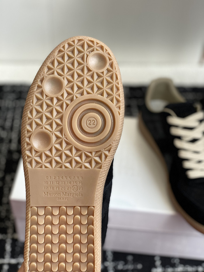 ma1s0n Marg*e1a calfskin s57ws0325