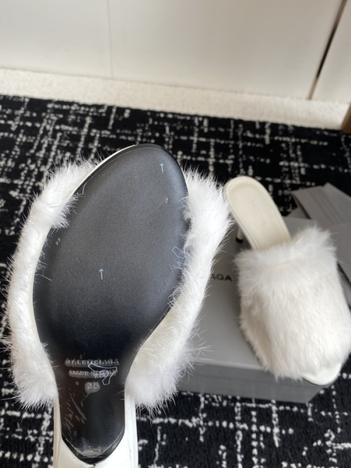 Balenciag* Sandal BS99