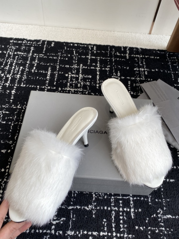 Balenciag* Sandal BS99