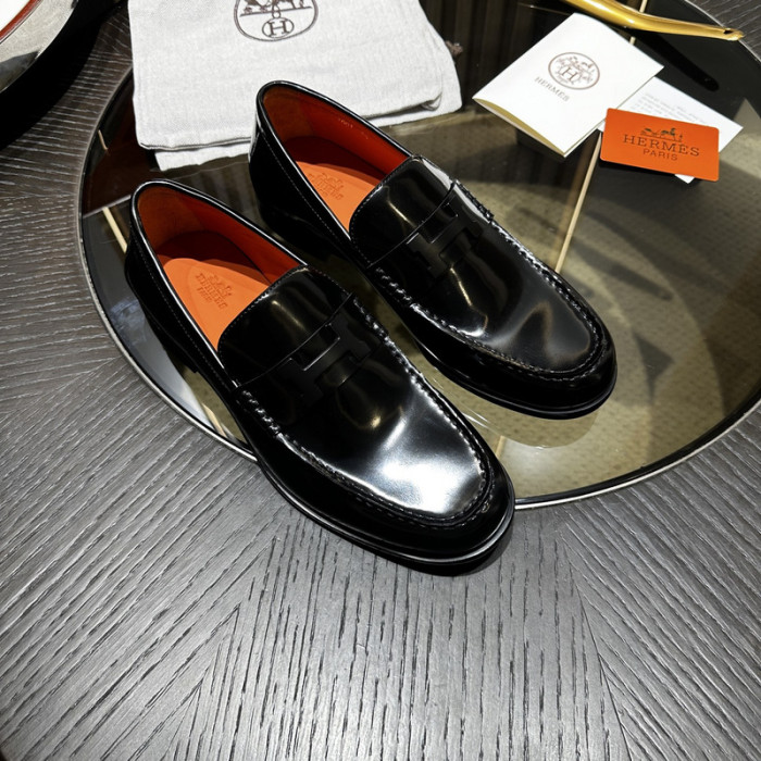 H**me5 loafers hm061