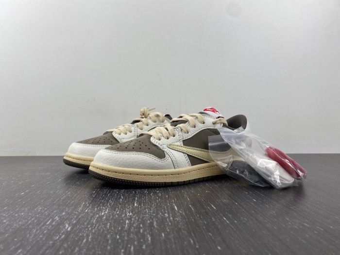 TRAVIS SCOTT X AIR JORDAN 1 LOW “Reverse Mocha” KIDS DO5442-162