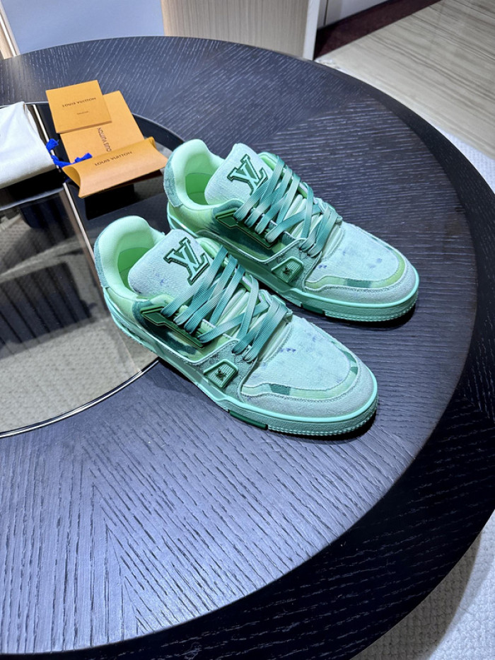 LV snekaers L0000354