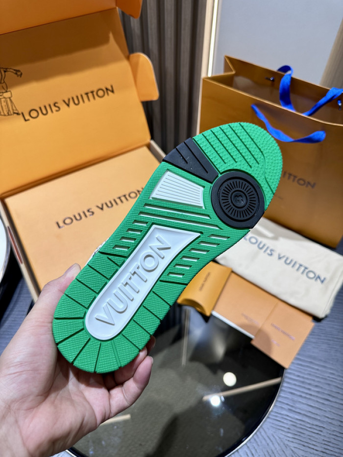 LV snekaers L0000355