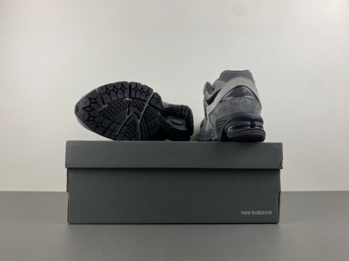 New Balance 2002R Castlerock Shadow Grey Black M2002RCL