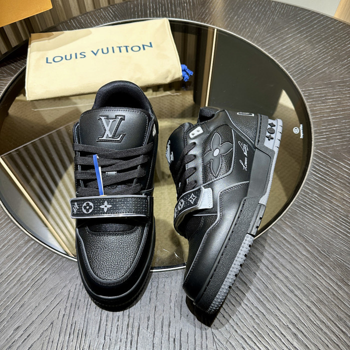 LV snekaers L0000698