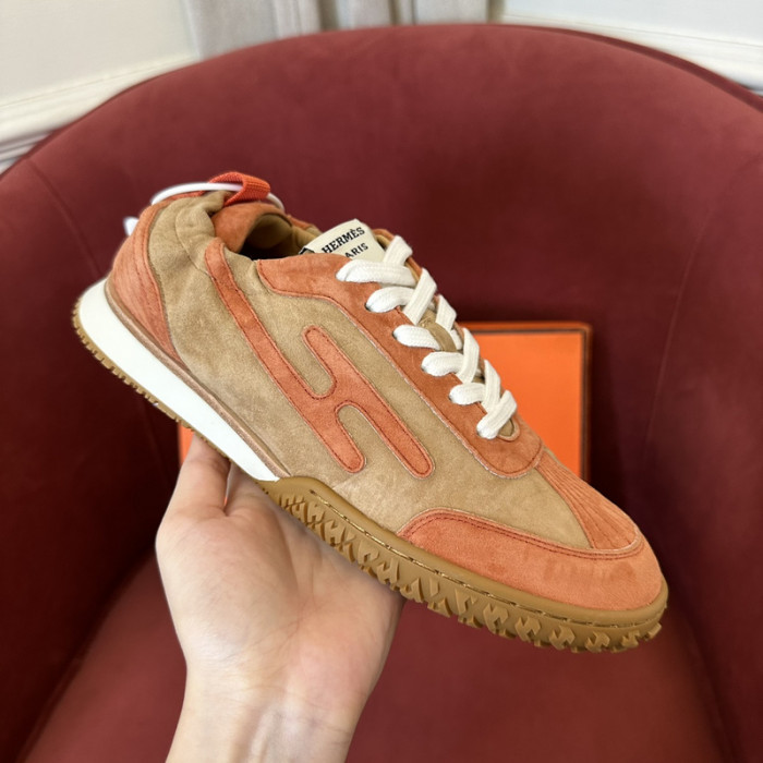 H**me5 snekaers hm042