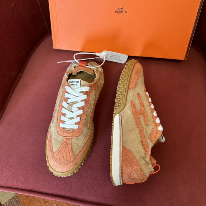 H**me5 snekaers hm042