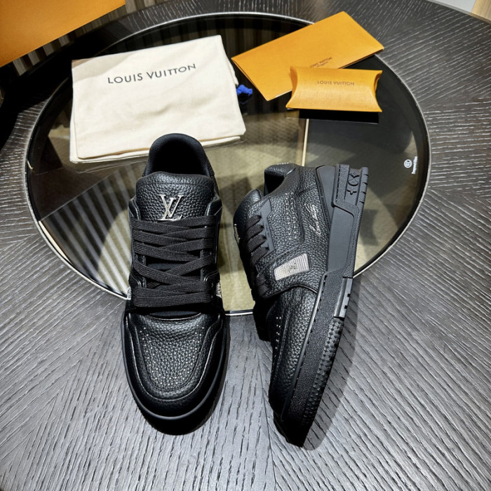 LV snekaers L0000603