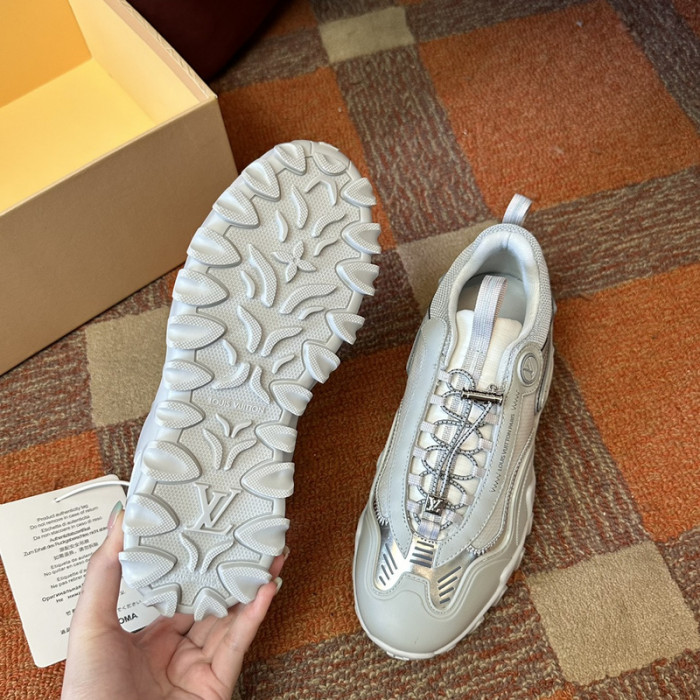 LV snekaers L0000411