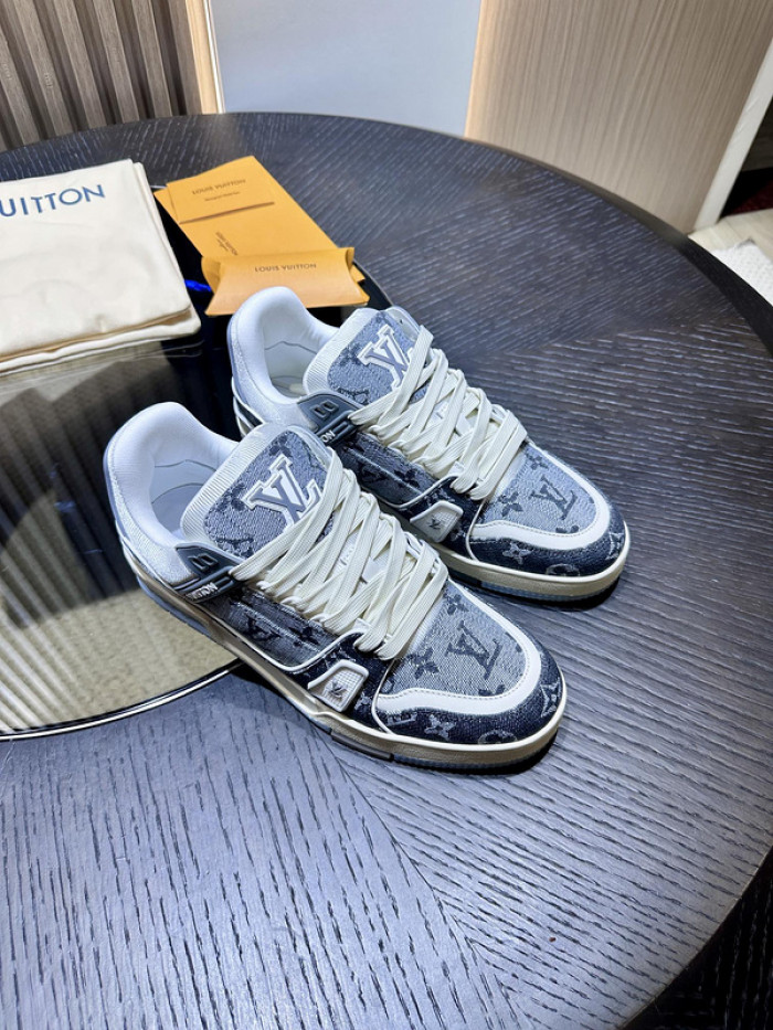 LV snekaers L0000416