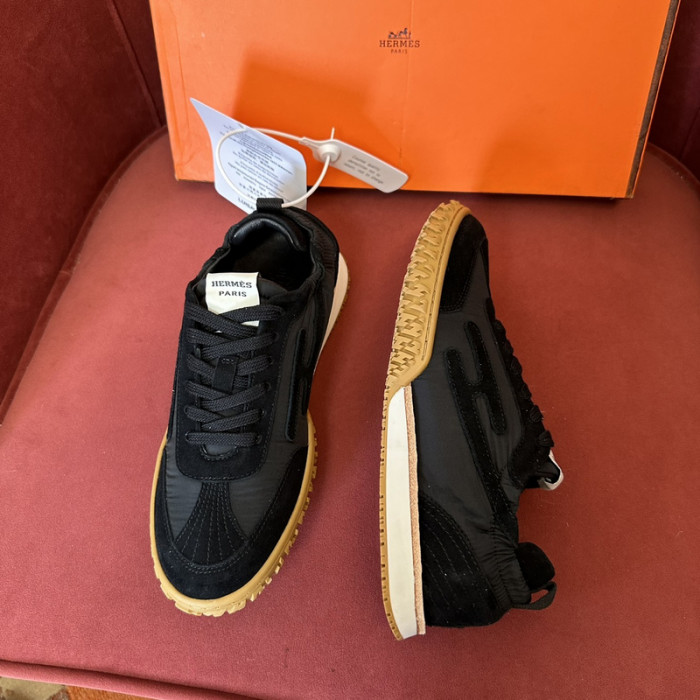 H**me5 snekaers hm037