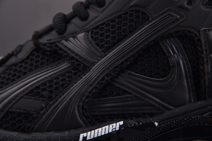 Ba1en*iaga runner sneaker w3rbt-1000
