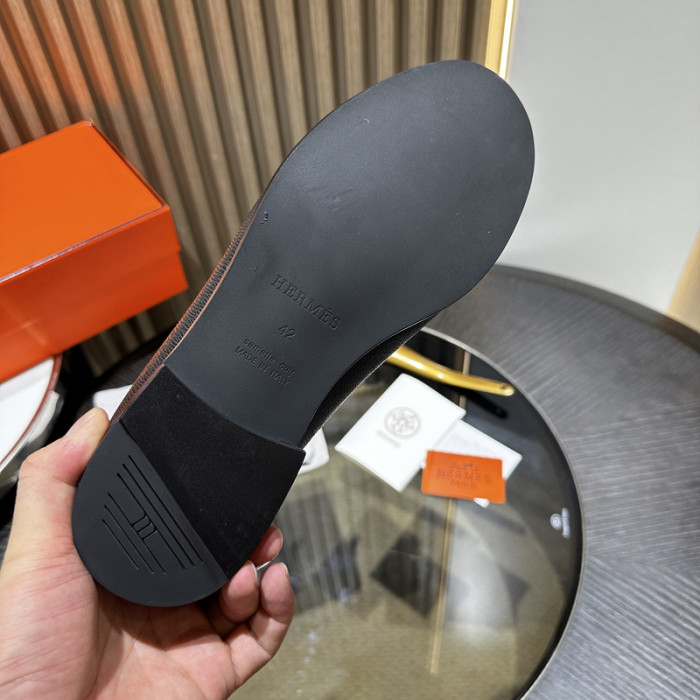 H**me5 loafers hm060