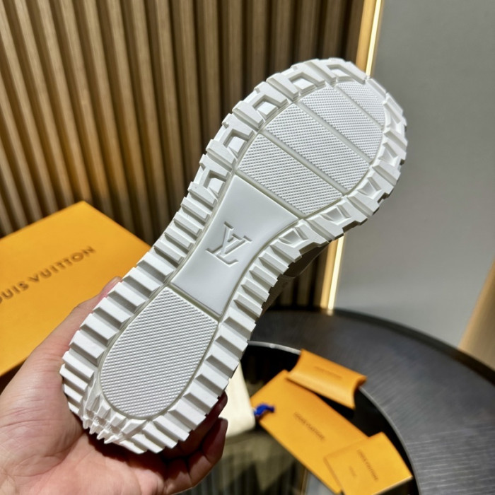 LV snekaers L0000650