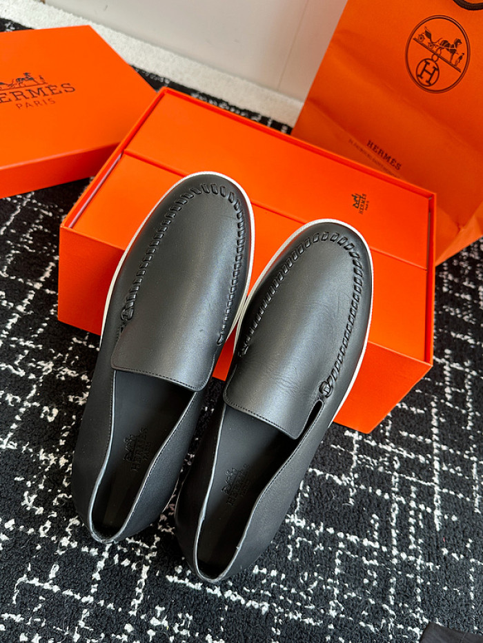 H**me5 loafers hm068