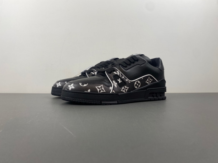 LV snekaers L0000560