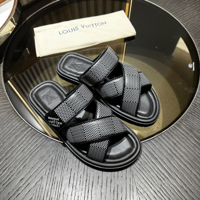 L&V sandal 212