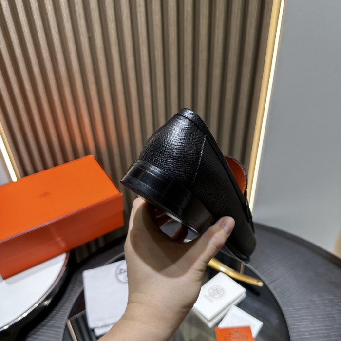 H**me5 loafers hm056