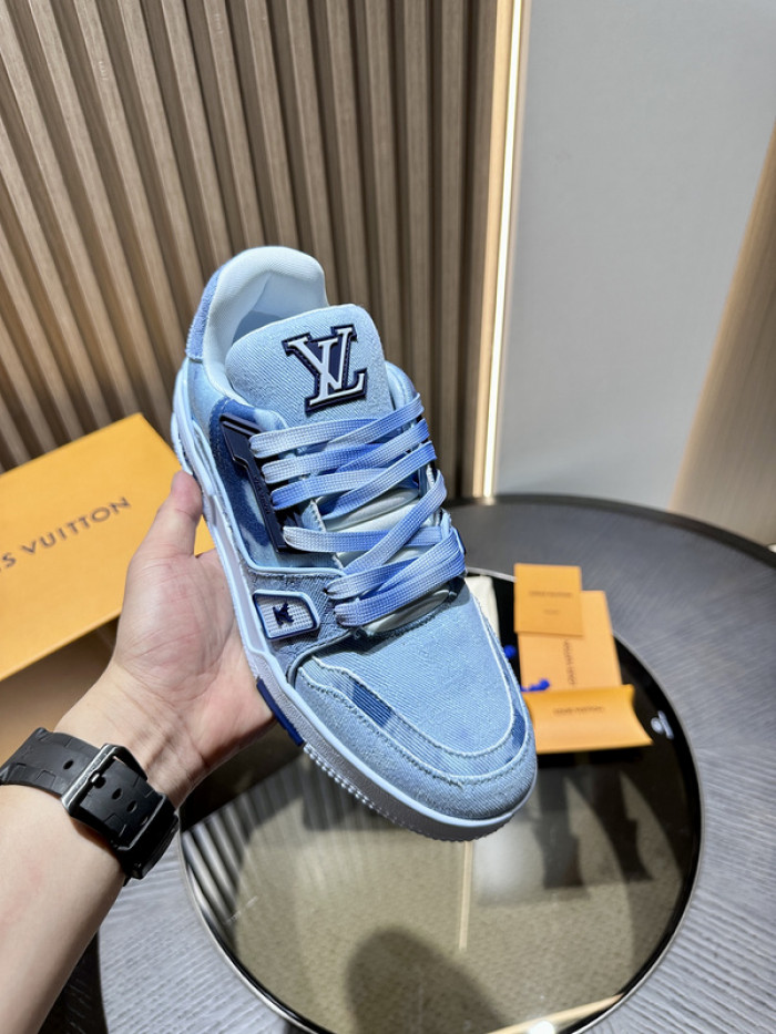 LV snekaers L0000353