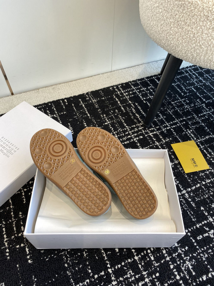 ma1s0n Marg*e1a calfskin s57ws0293