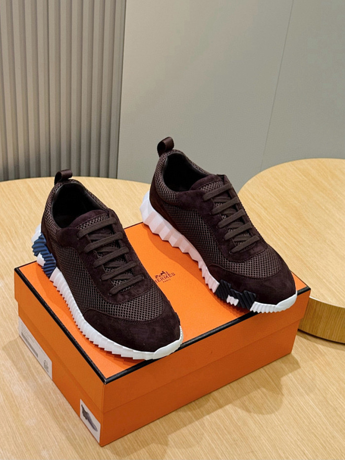 H**me5 snekaers hm098