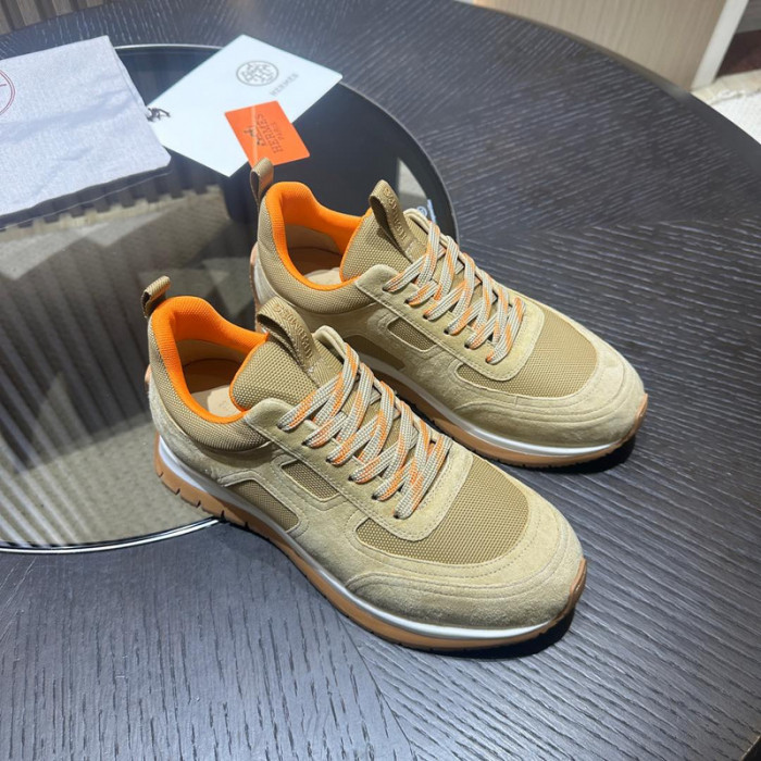 H**me5 snekaers hm051